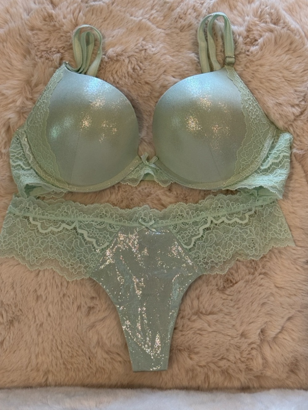 Victoria's Secret Mint Shimmer Lace Push-Up Bra & Thong Set
